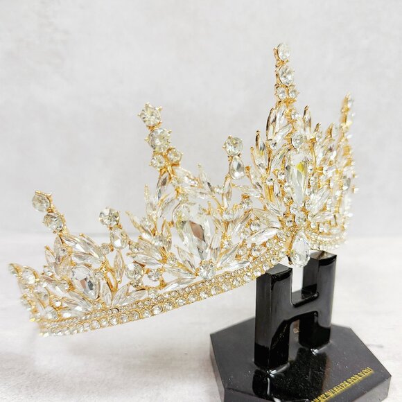 Vintage Crystal Tiara, Gold Wedding Hairpiece, princess tiara, gold headband main image 6